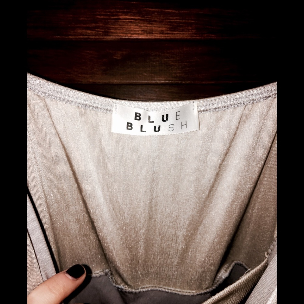 NWOT Blue Blush metallic side slit, ruched maxi - Picture 7 of 8